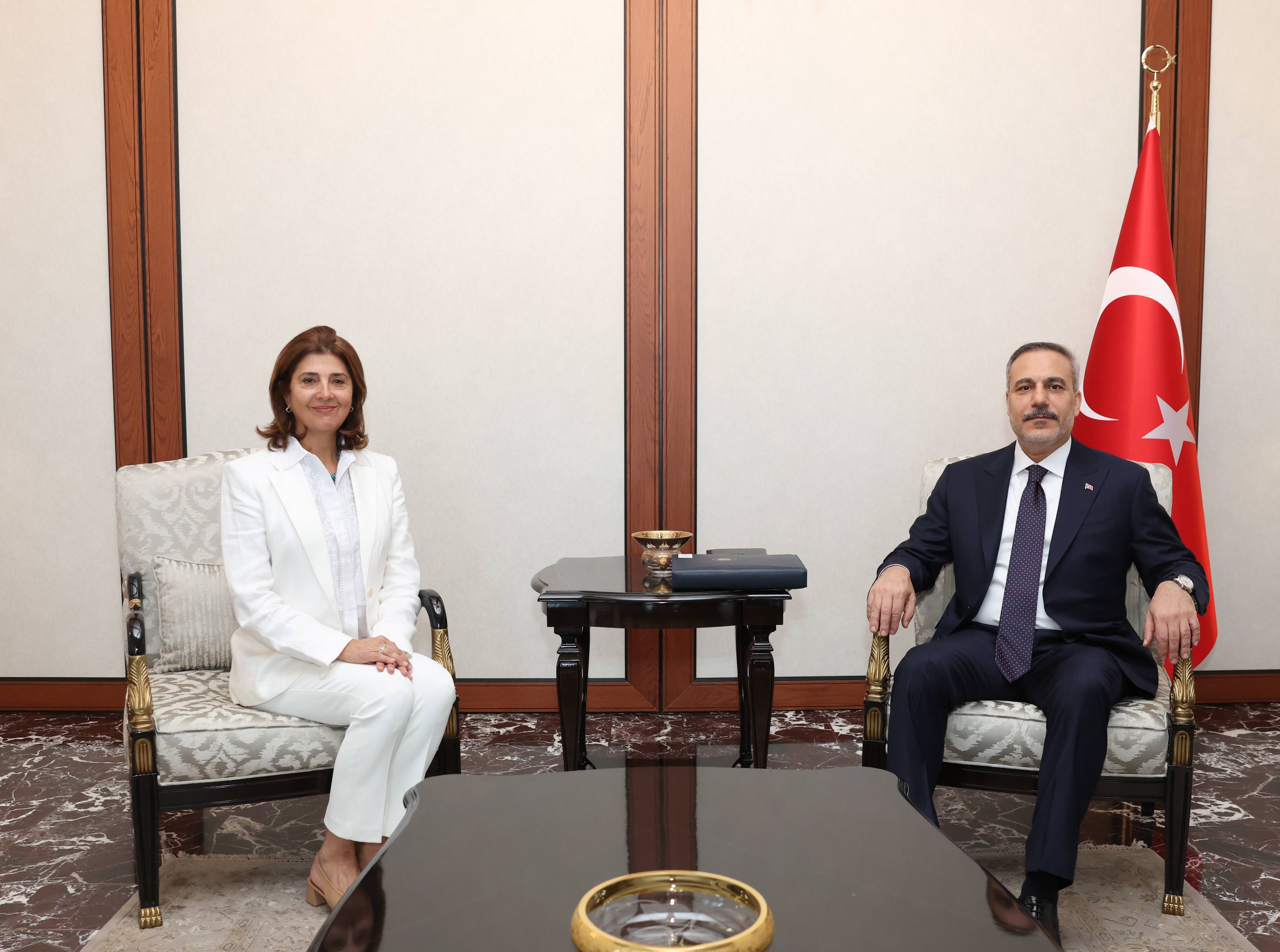 Fidan, Holguin’i kabul etti… “Kıbrıs’ta çözüm iki devletin yan yana varlığından geçiyor”