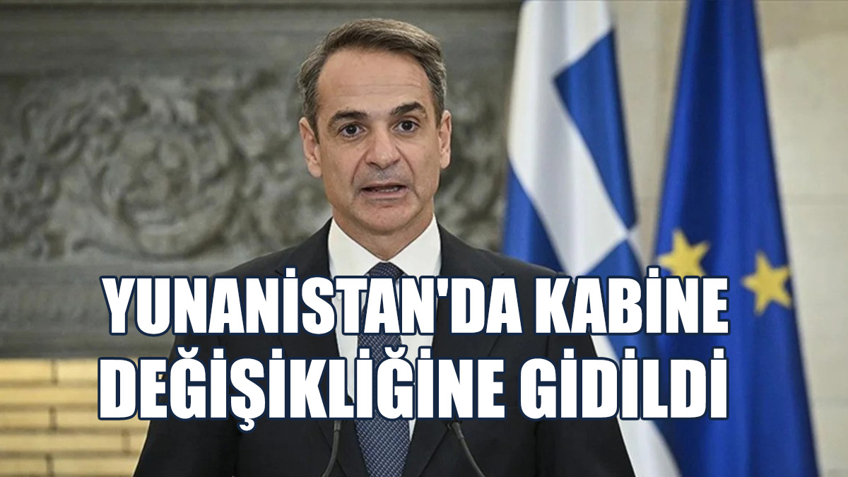 Yunanistan'da Kabine Değişikliğine Gidildi