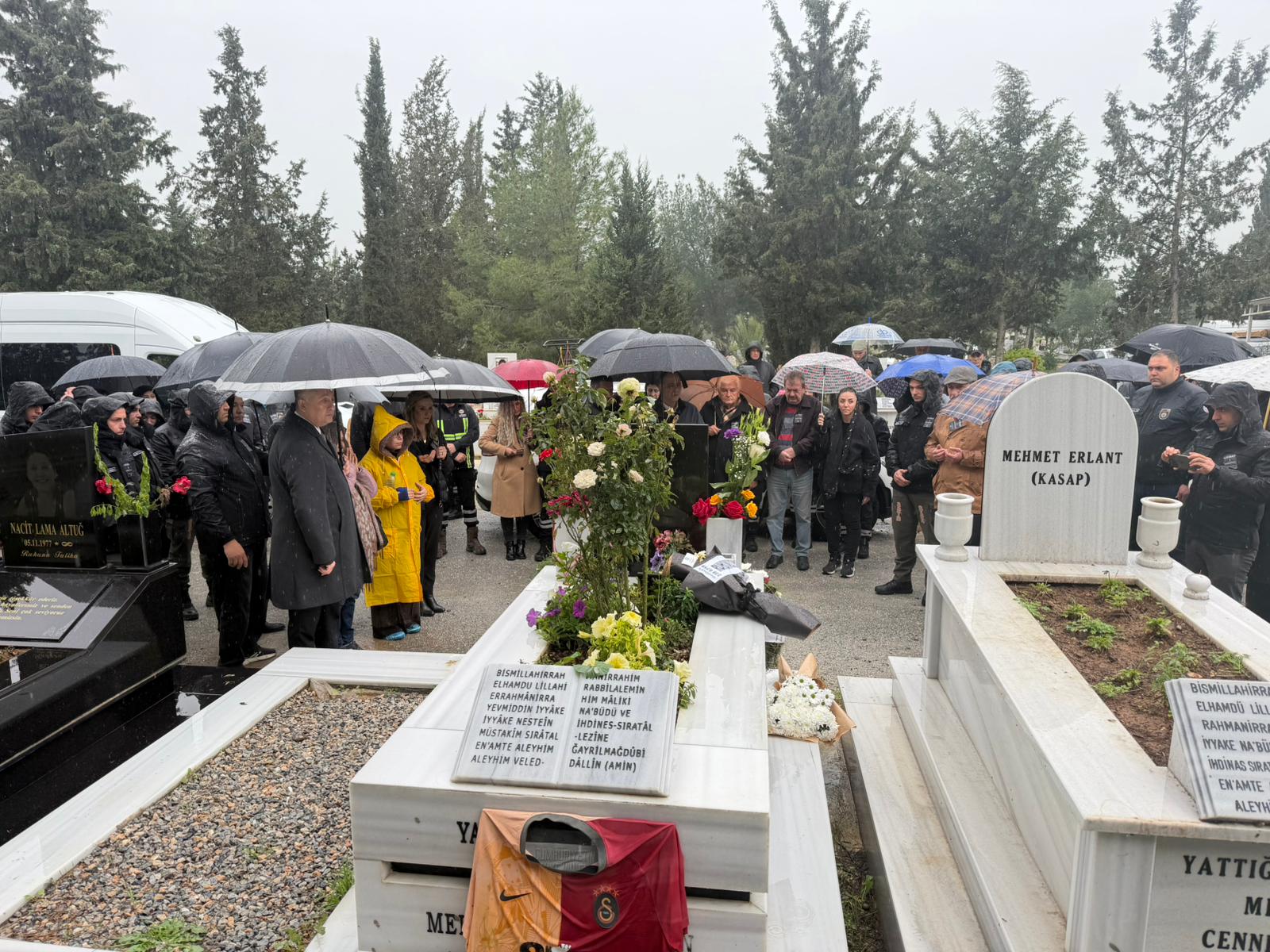 6 Şubat depreminde hayatını kaybeden Amaç Arnavutoğlu anıldı