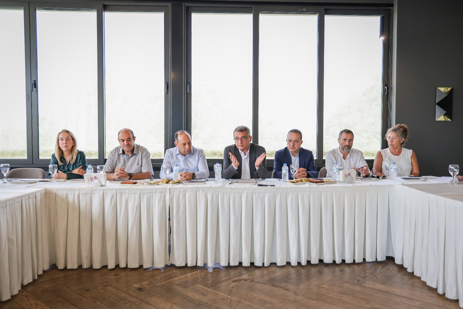 Erhürman: Ayaklarımız üzerinde duracak, hep birlikte üreteceğiz