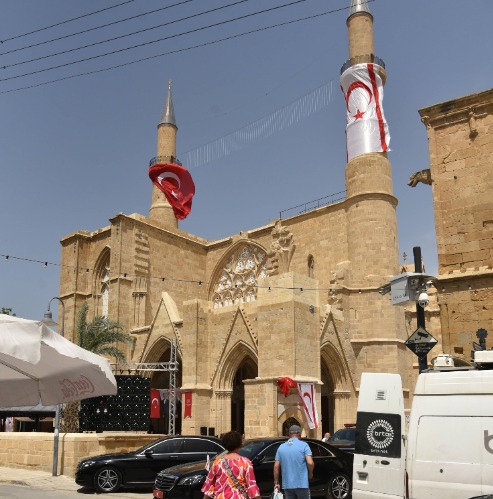 6 yıldır süren restorasyon tamamlandı: Selimiye Camii yeniden ibadete açıldı