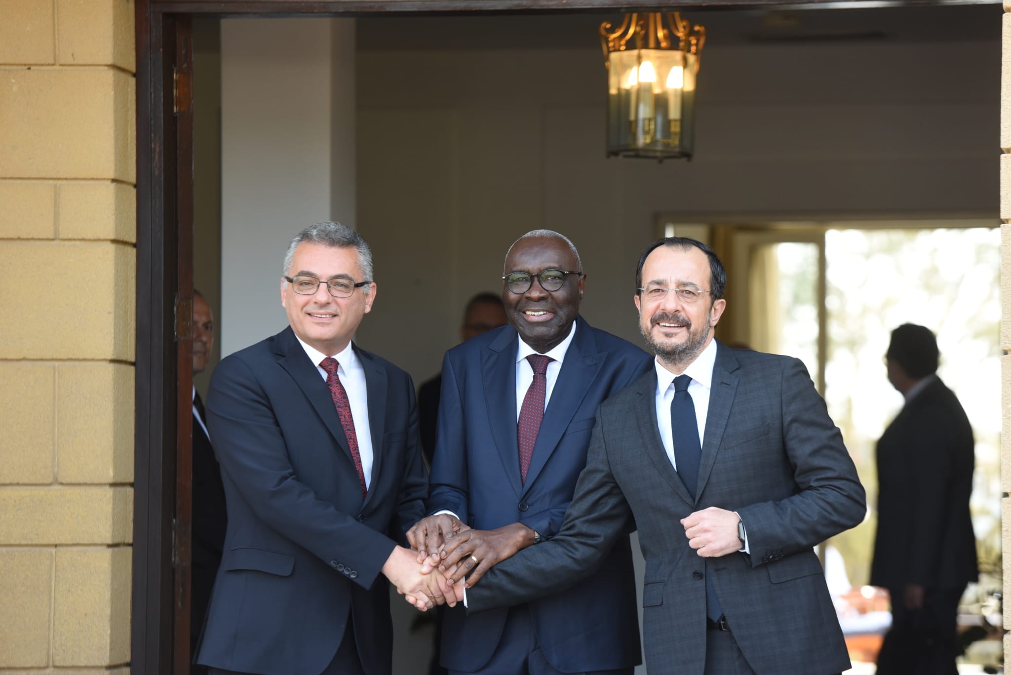 Liderler yarın bir araya gelecek