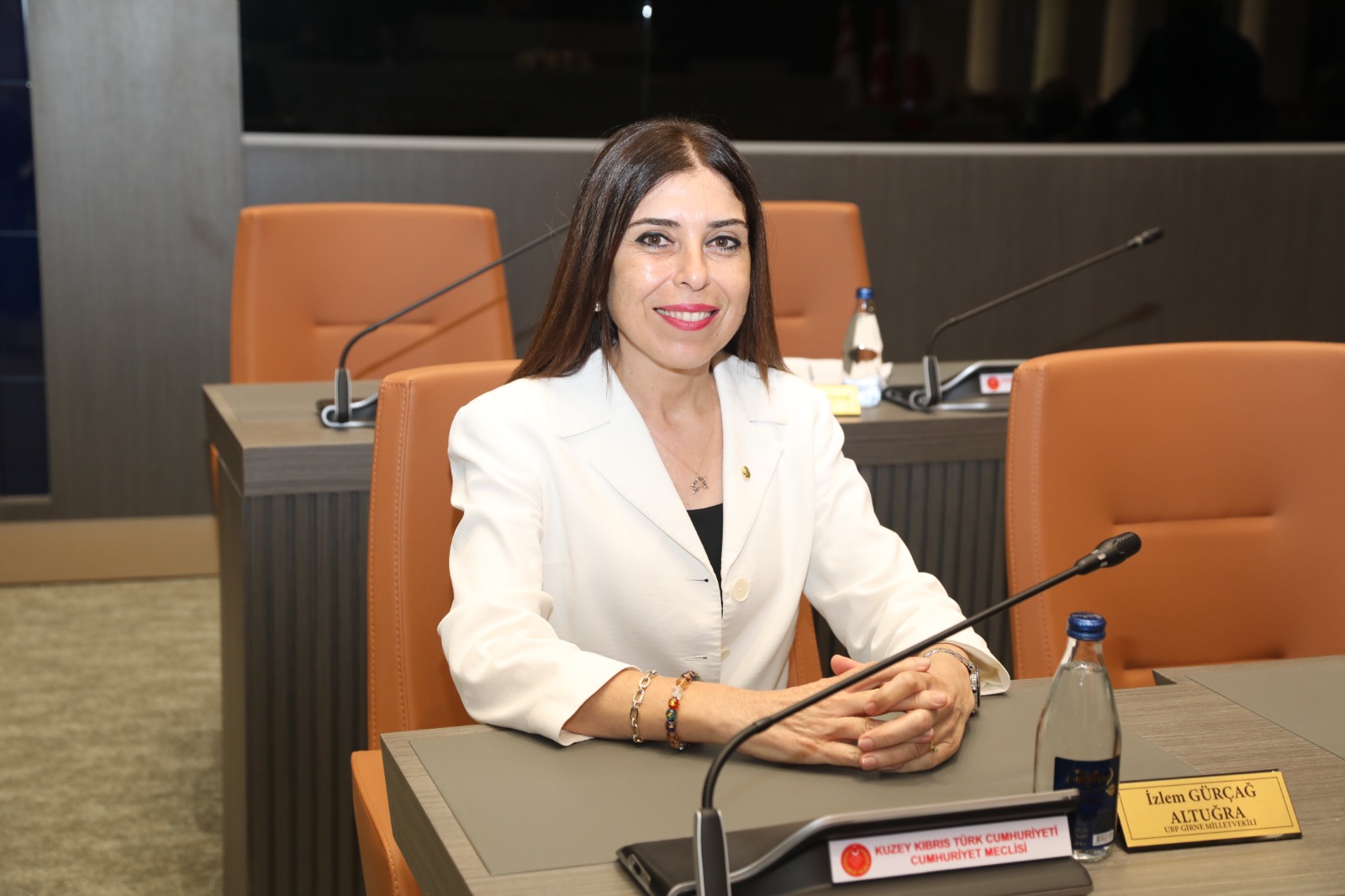İzlem Gürçağ da “UBP'de olağanüstü kurultay” çağrısı yaptı