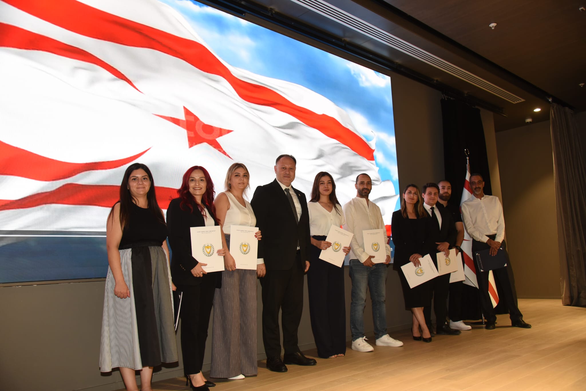 Tasdik Memurlarına atama belgeleri törenle takdim edildi