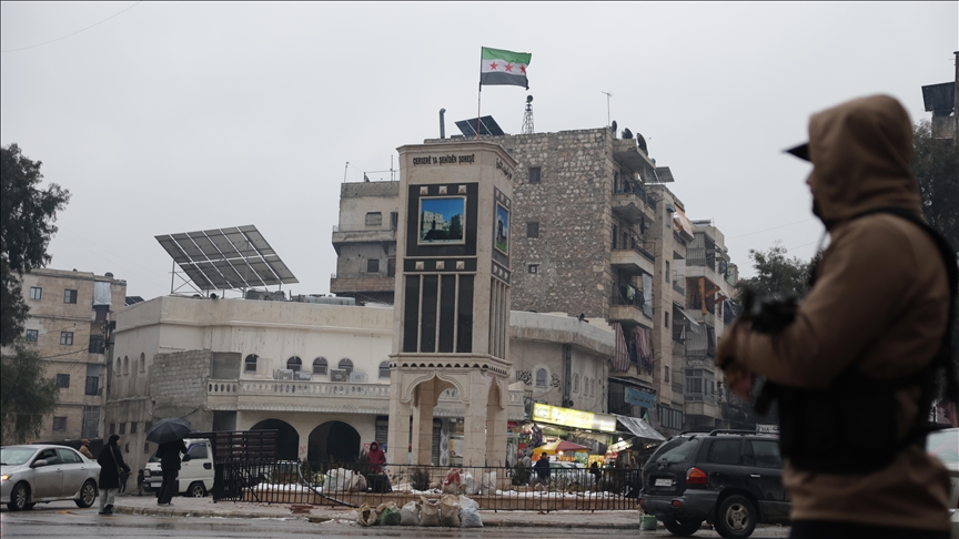 Suriye'de iki insani koridor açıldı