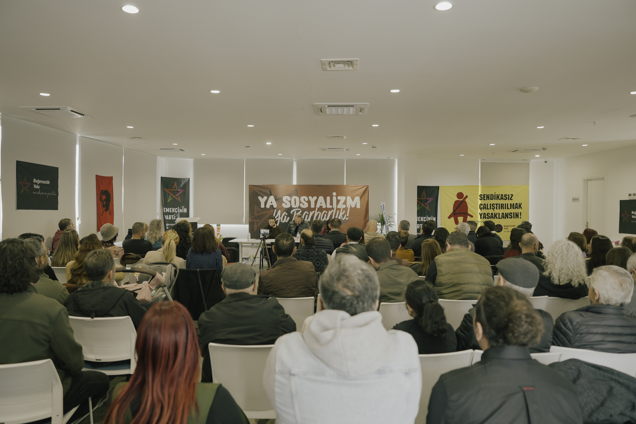 "Ülke siyasetinde oluşacak boşluğu sosyalist bir içerikle doldurmak Bağımsızlık Yolu'nun görevi"