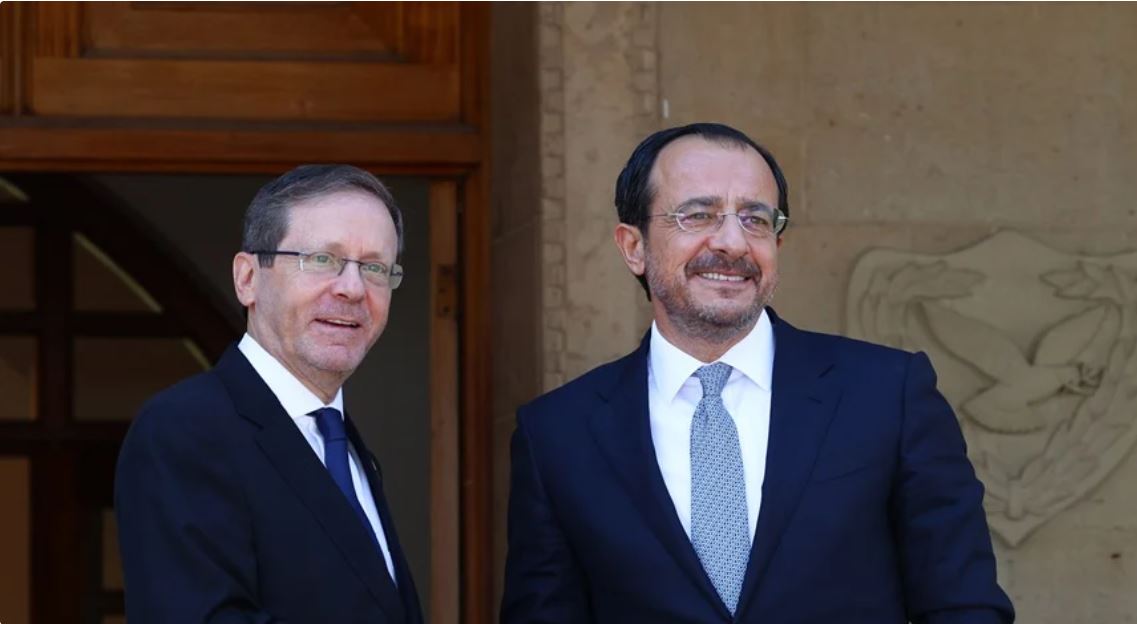 Hristodulidis ile Herzog görüştü: Gündem güvenlik, enerji ve savunma