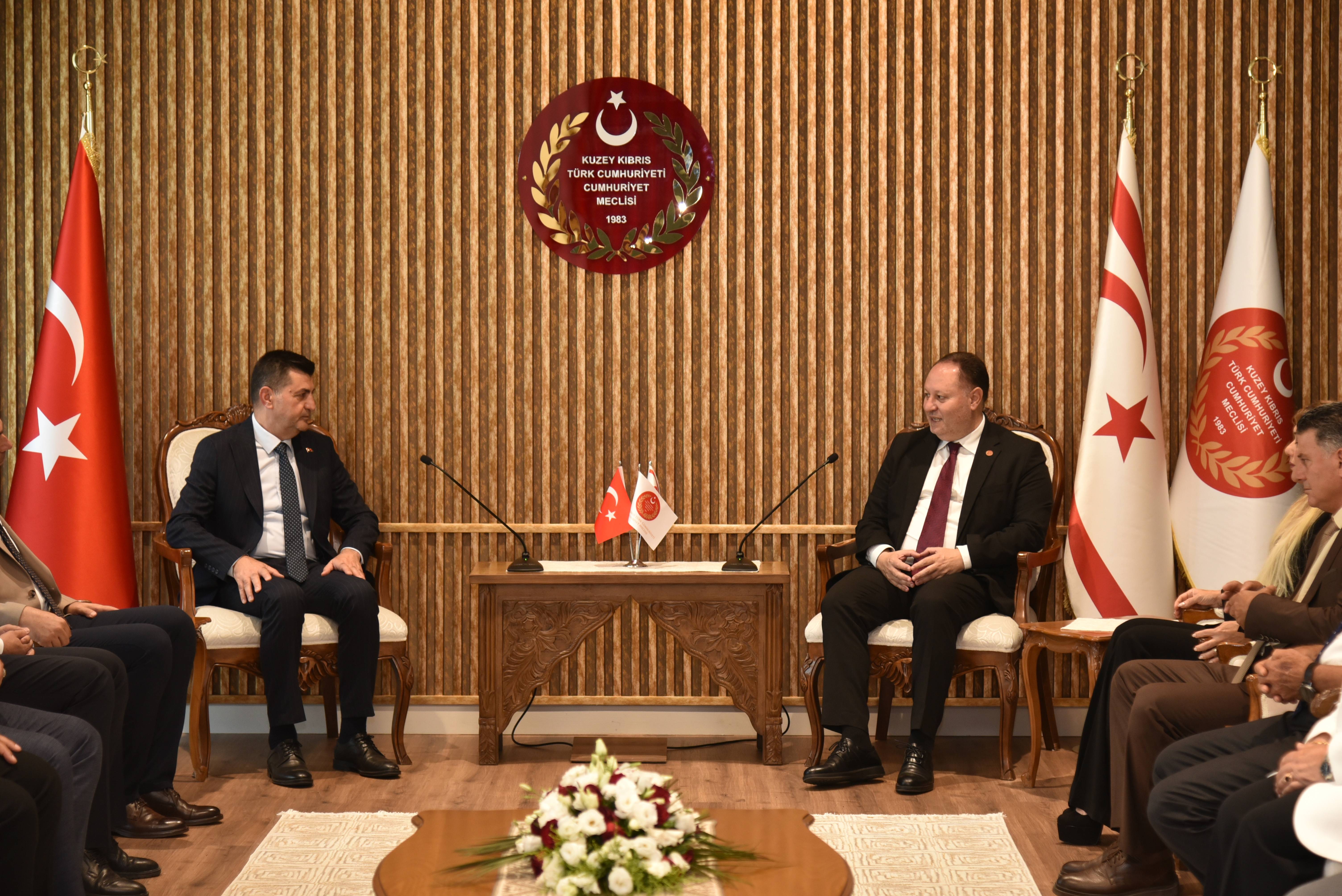 Öztürkler: Kalıcı çözümün ilk adımı izolasyonların kaldırılması olmalı