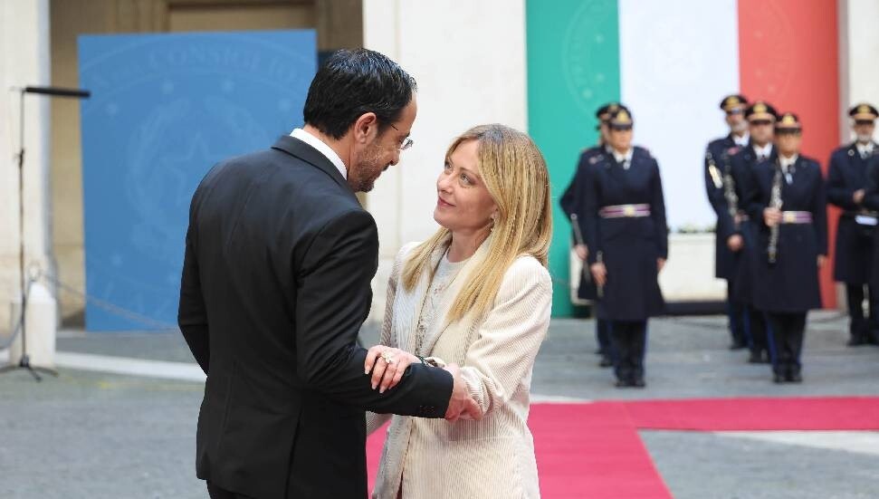 Güney Kıbrıs, İtalya ile ilişkileri Fransa ile ilişkiler düzeyine yükseltme çabası