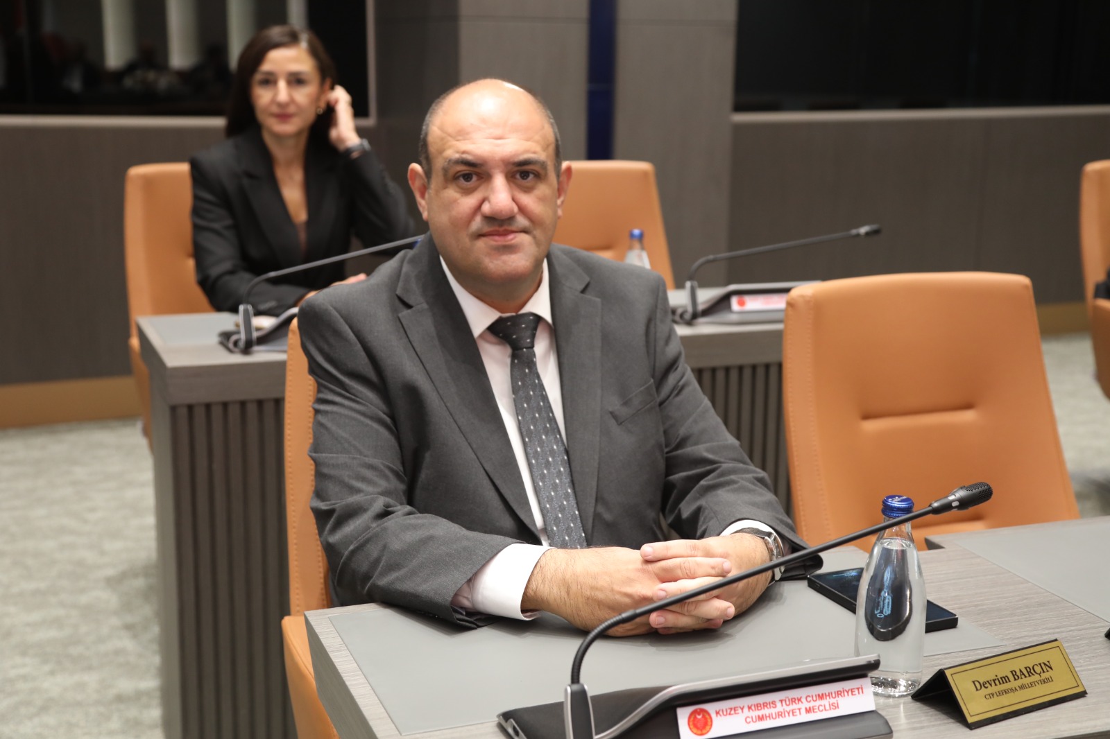 Barçın: Sokakta herkesin ama herkesin yüzü gülüyor
