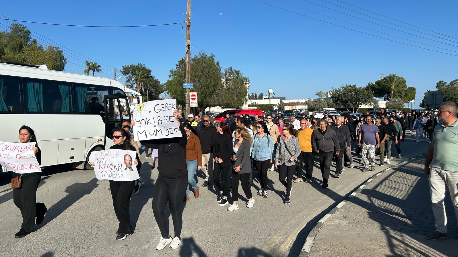 Bağımsızlık Yolu, Bekirpaşa Lisesi’ndeki eyleme destek belirtti
