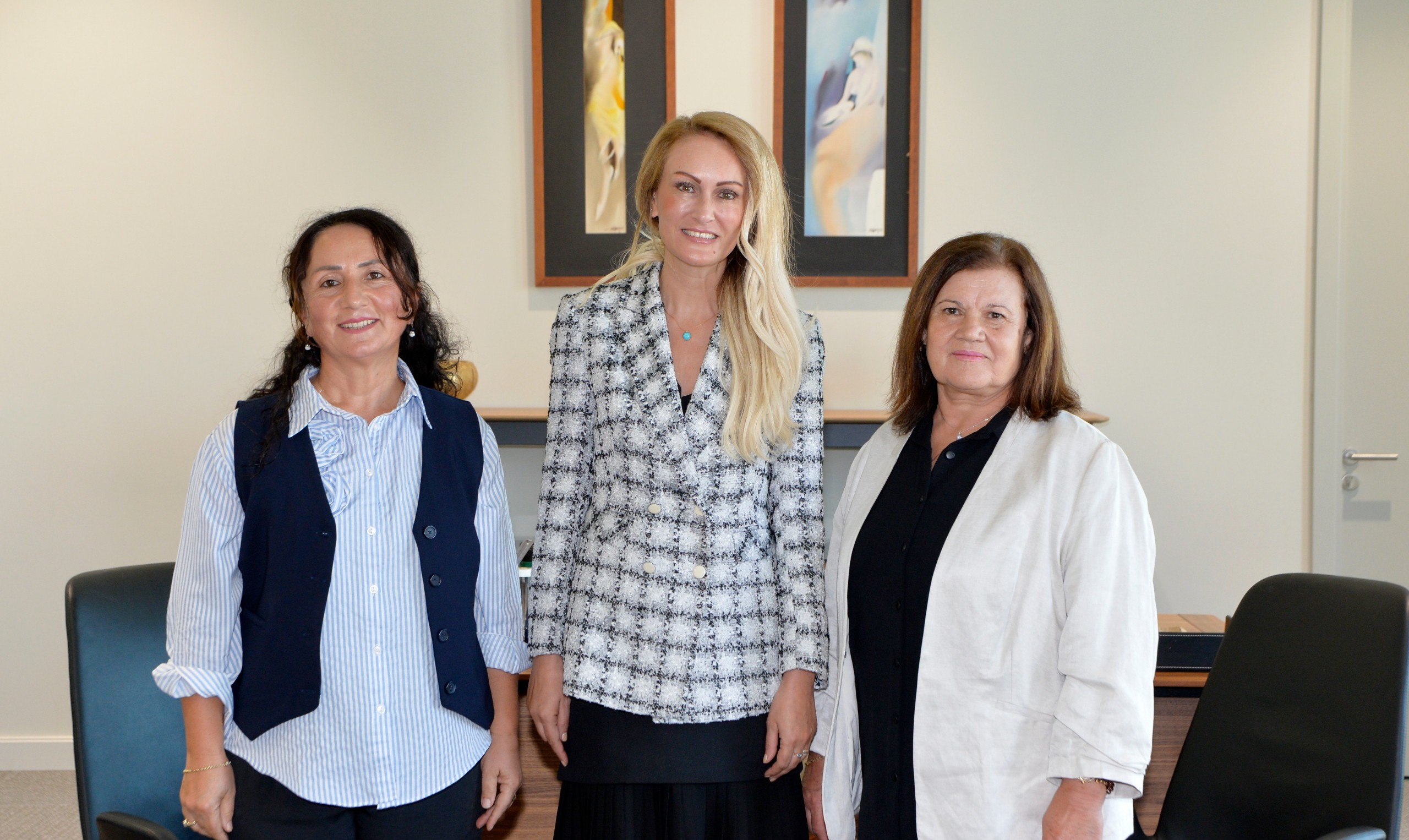 Nilden Bektaş Erhürman Akova Kadınlar Derneği heyetiyle görüştü