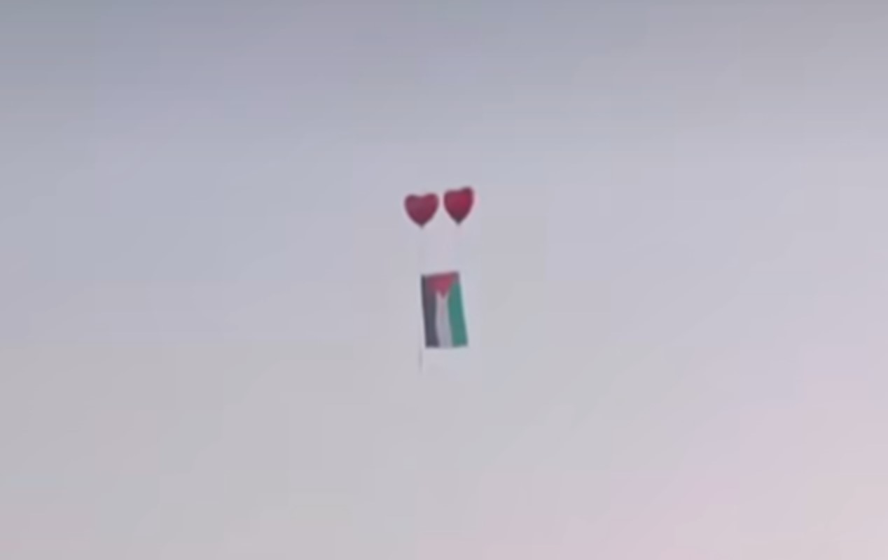 Hristodulidis’in de izlediği Makabi Tel-Aviv-Baf maçında Filistin bayrağı uçuruldu