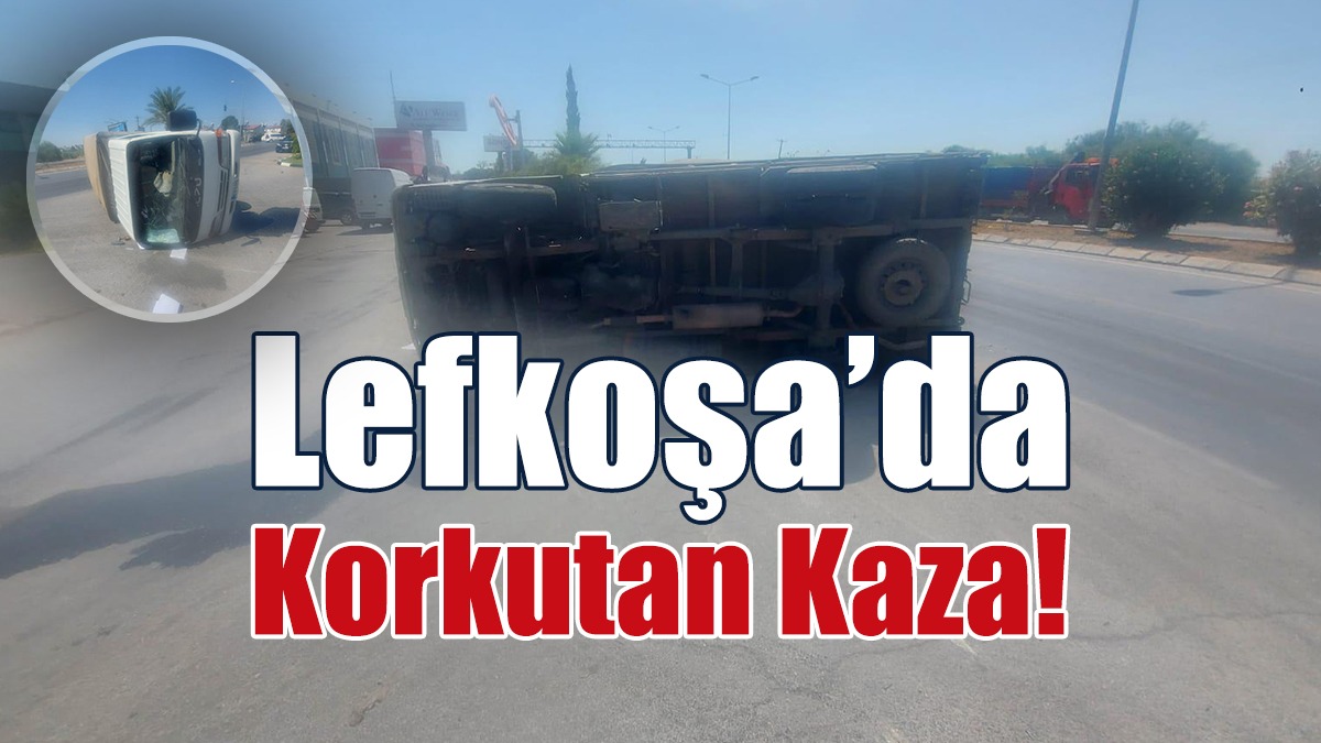 Kamyonet Yol Ortasına Devrildi Araç Devrildi