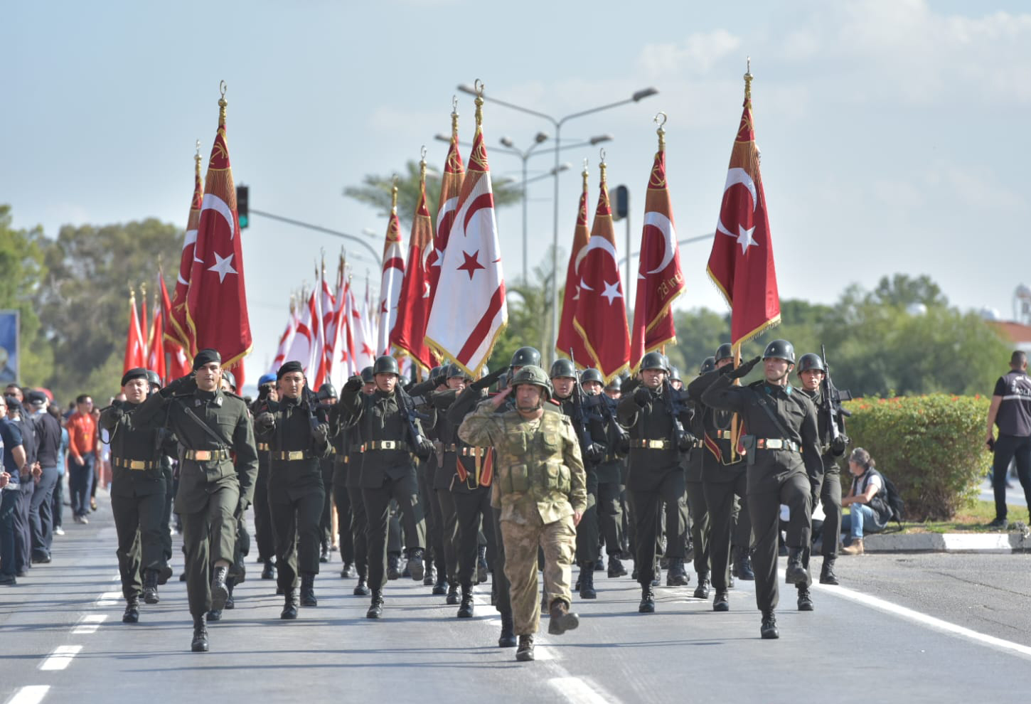 Dr. Fazıl Küçük Bulvarı 15 Kasım tören provası için yarın geçici olarak trafiğe kapatıldı