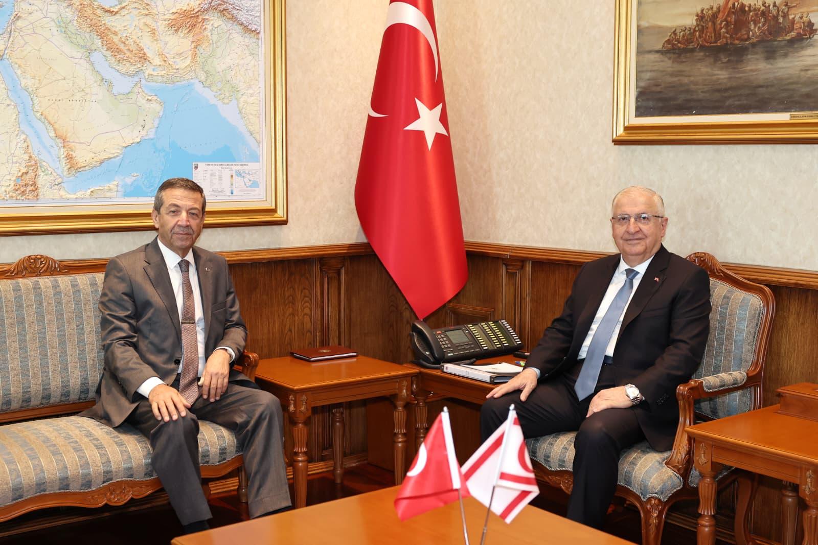 Türkiye Savunma Bakanı Güler, Ertuğruloğlu ile görüştü