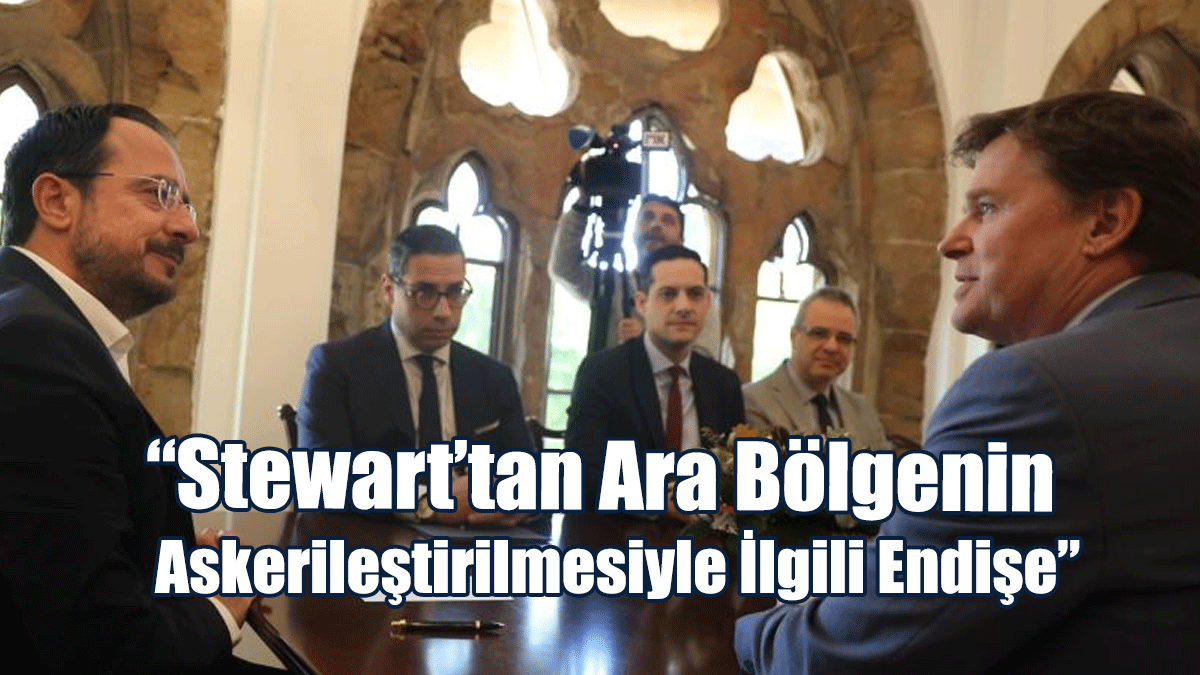 Stewart, Hristodulidis’le Bir Araya Geldi