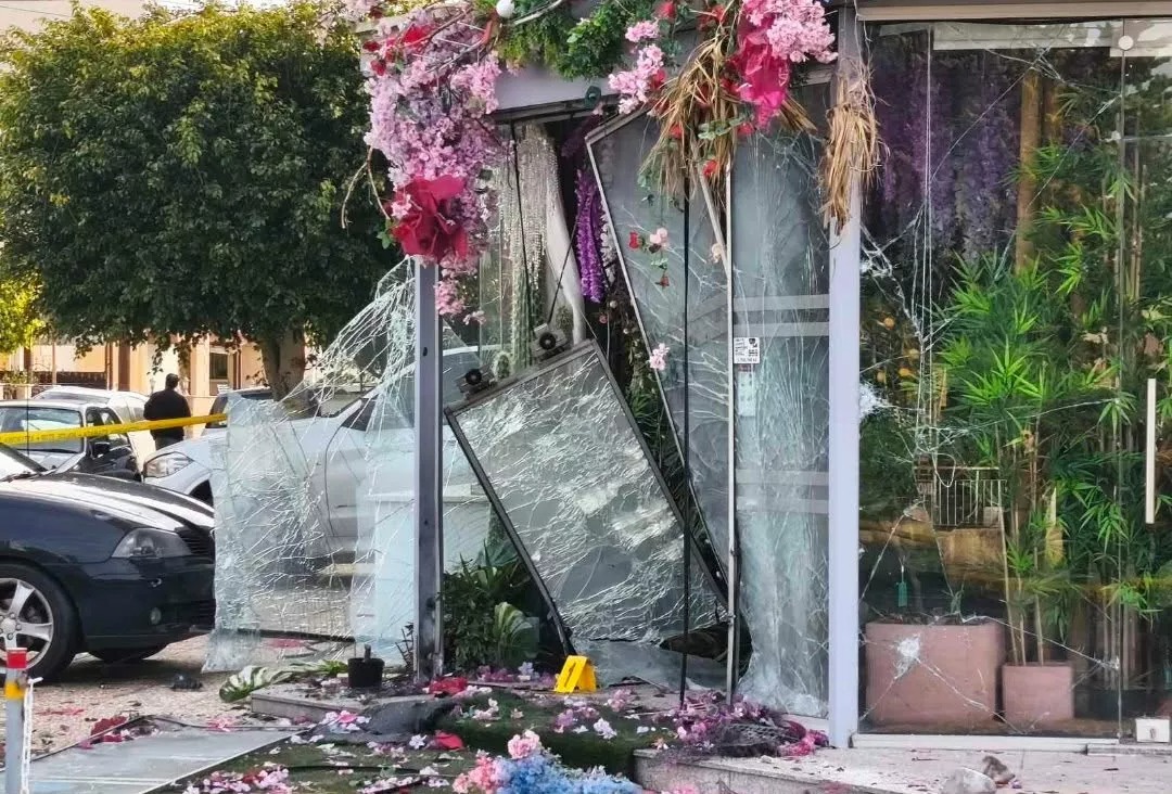 Limasol’da bir çiçekçide bomba patladı!