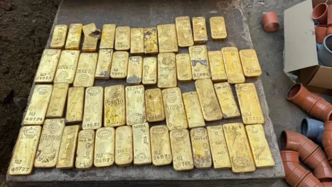 Belçika'da tadilattaki binanın duvarında yaklaşık 9 milyon euro değerinde altın bulundu