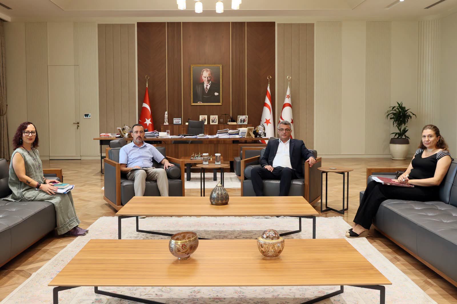 HAKSEN, Erhürman’ı ziyaret etti: Kamu Görevlileri Yasası bu haliyle onaylanmamalı