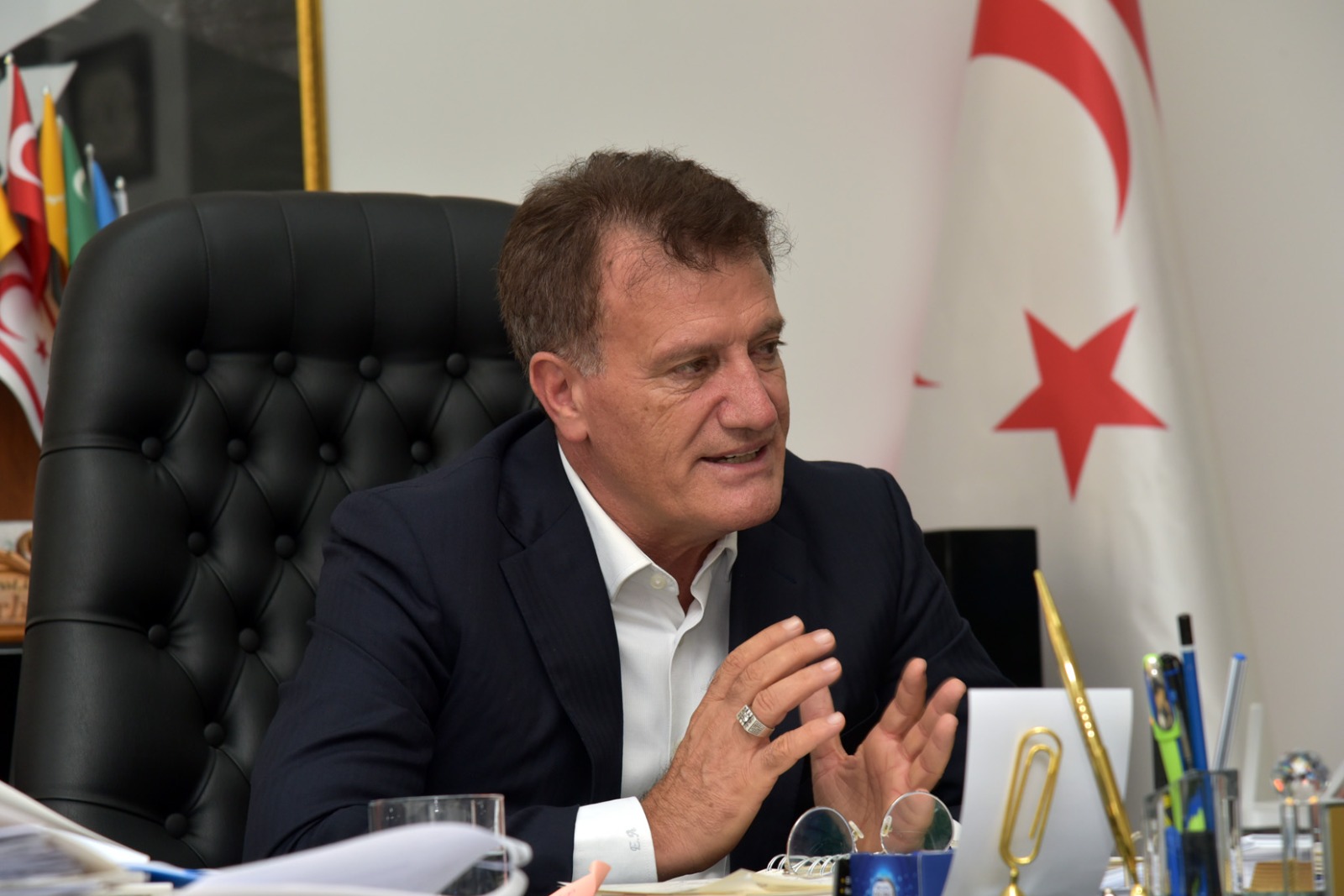 Arıklı: Böyle bir pankart asılmadı, iddia araştırılıyor