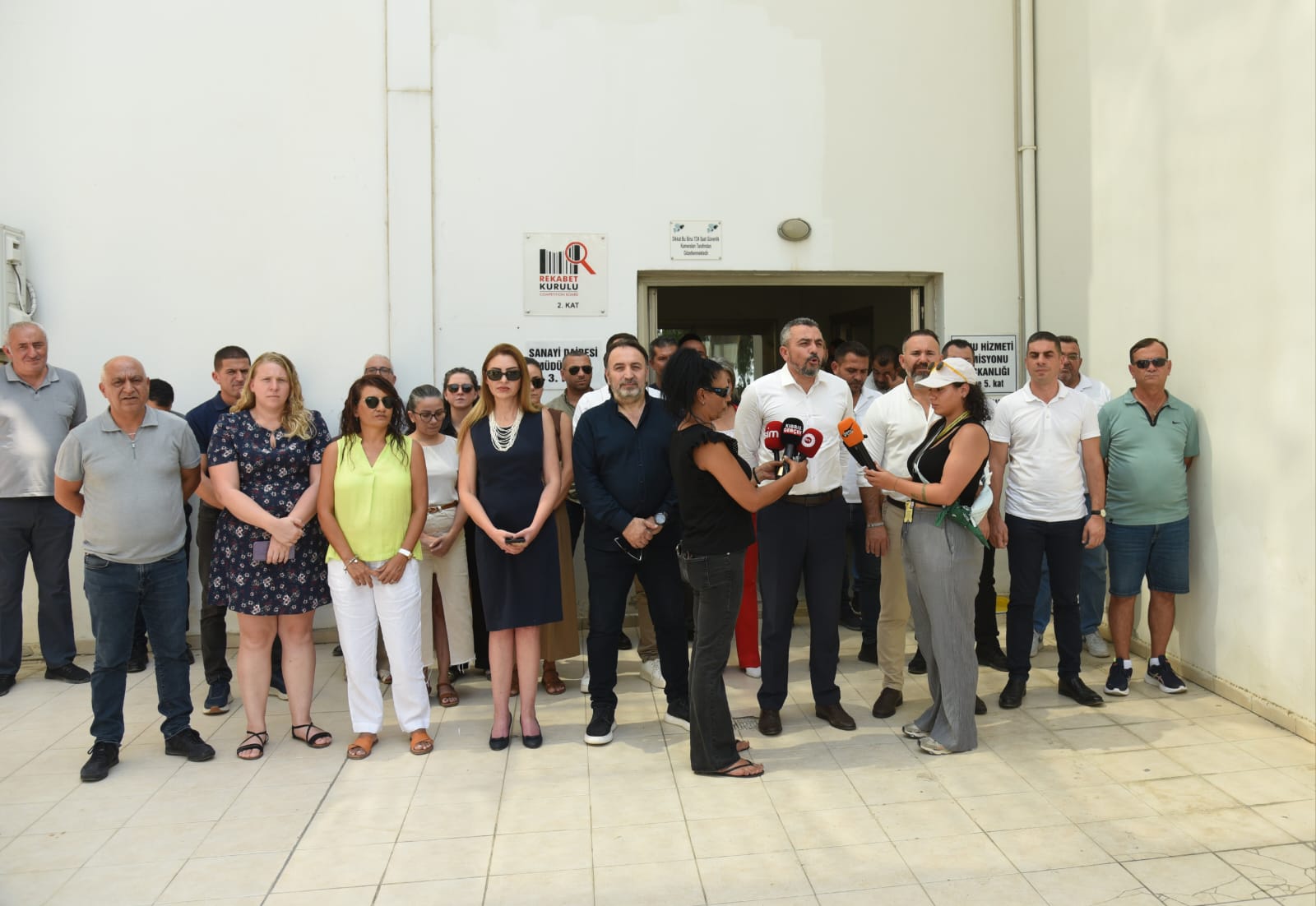 KTAMS, KAMUSEN ve Kamu-İş'in grevi devam ediyor