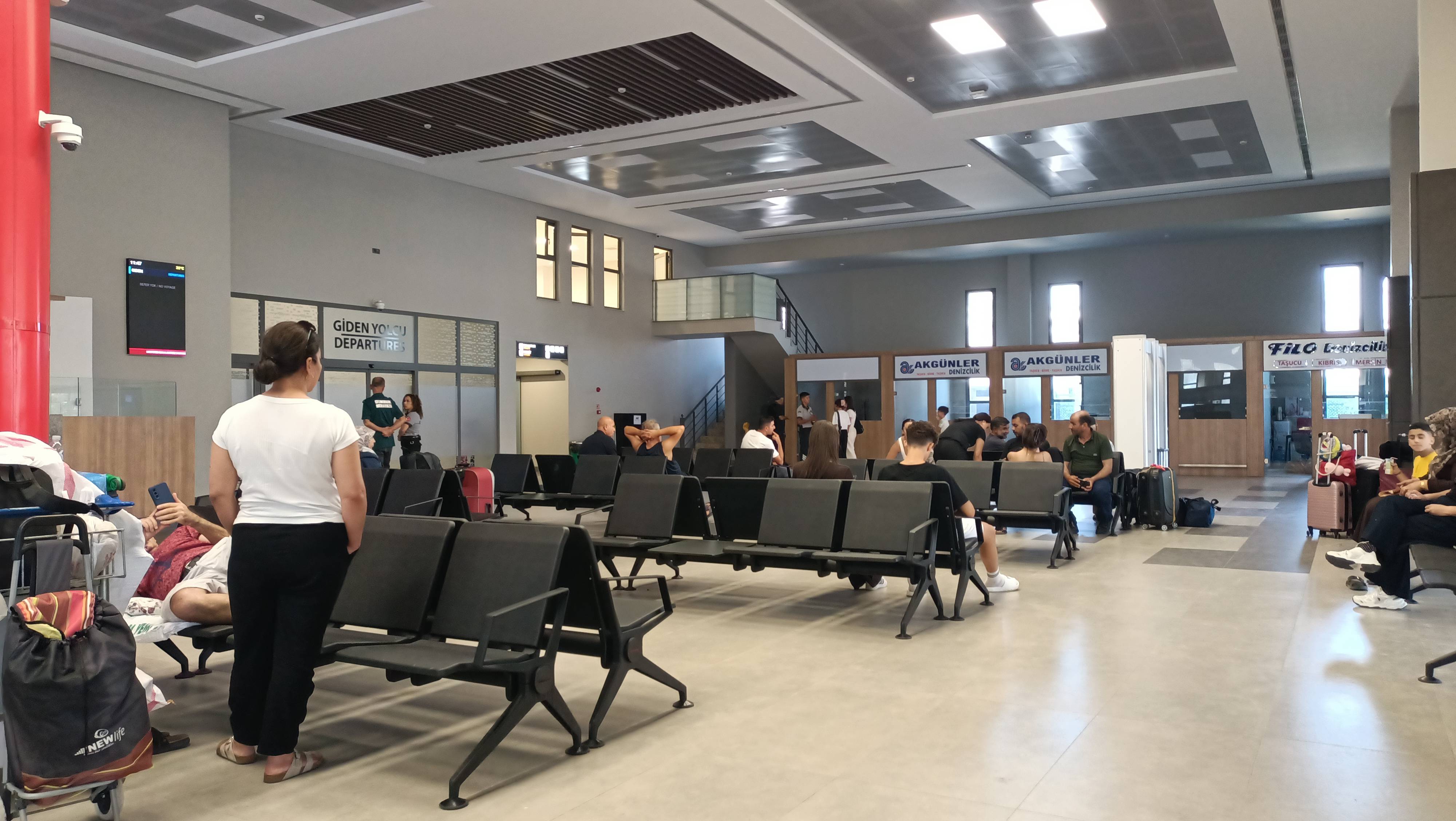 Mersin-Girne arasında denizden yolcu taşımacılığı yapılan seferler iptal edildi