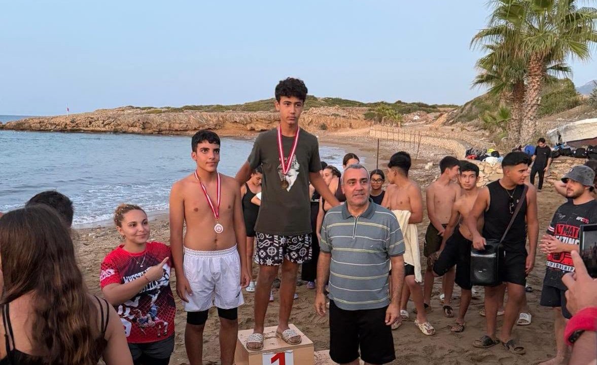 Tatlısu’da 130 sporcu plaj güreşlerinde mücadele etti