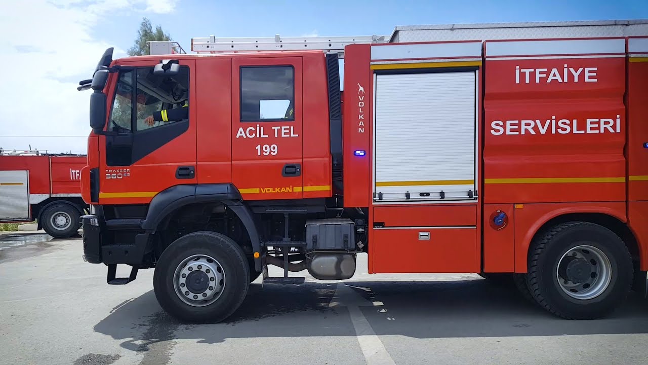 Lefkoşa ve Tuzla'da yangın...