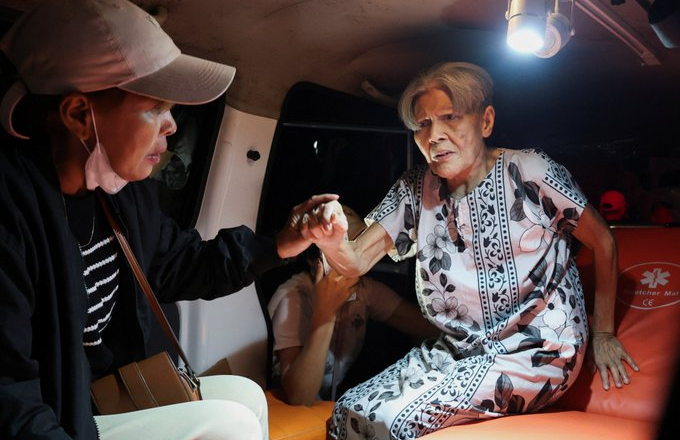 Endonezya'da huzurevinde yangın: 16 kişi hayatını kaybetti