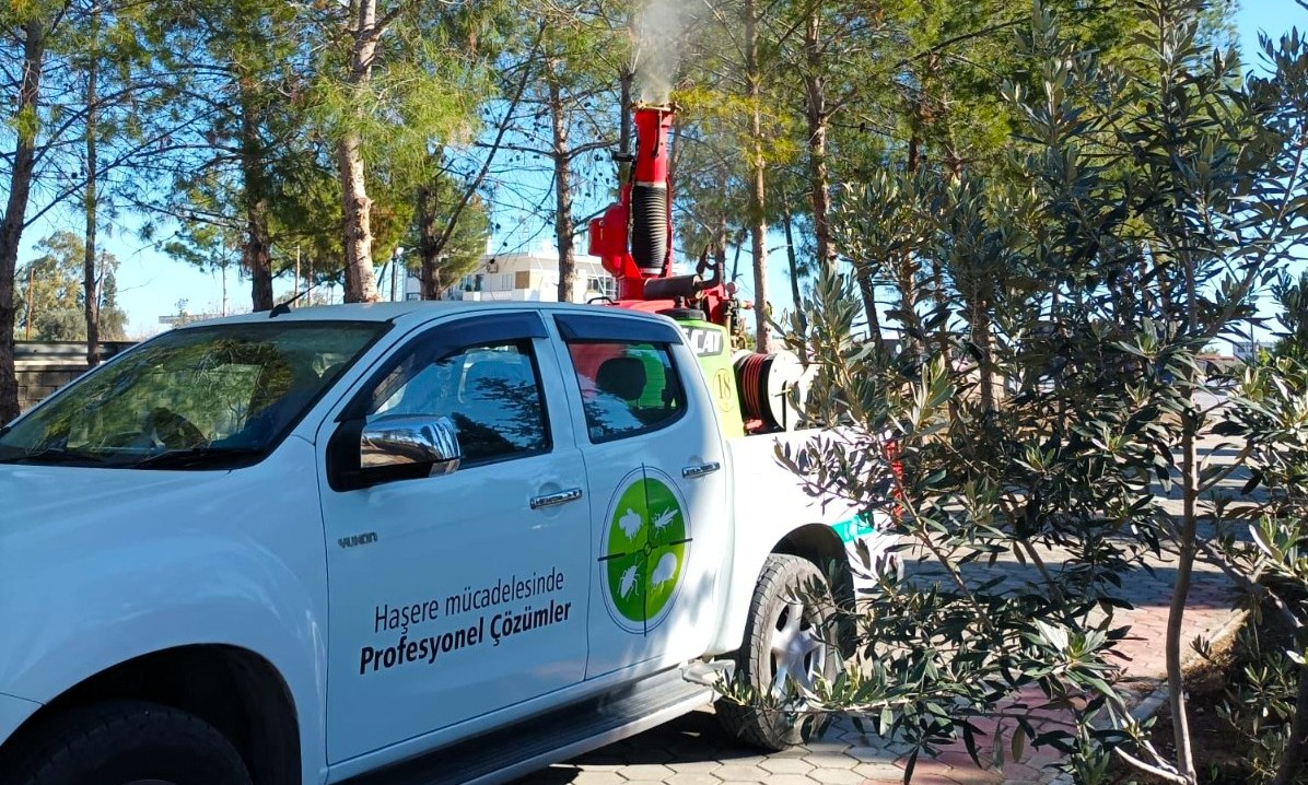Mesarya Belediyesi çam kese böceğine karşı ilaçlama çalışmalarını tamamladı