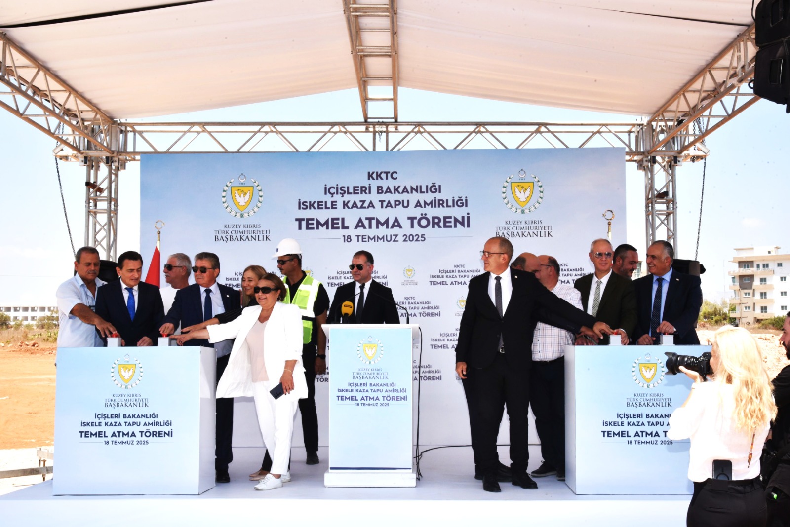 Üstel: Halkımızı çağdaş bir binayla yıl sonuna kadar buluşturacağız