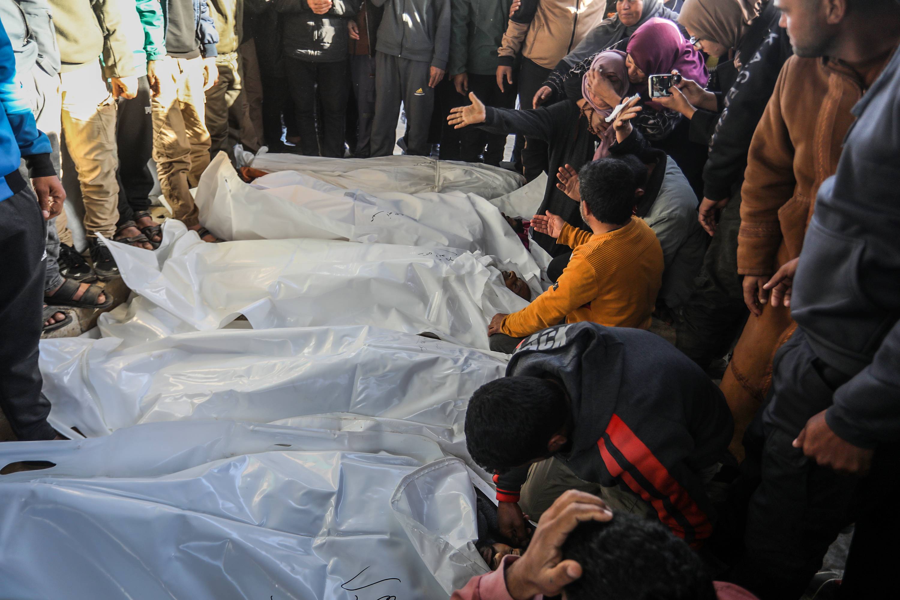 Ateşkes 111 günde 1450 kez ihlal edildi: 12 Filistinli hayatını kaybetti