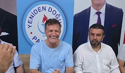 Arıklı’dan “gülümseme” açıklaması: Üzüldüğümüz mesajını vermemek için gülümsedim