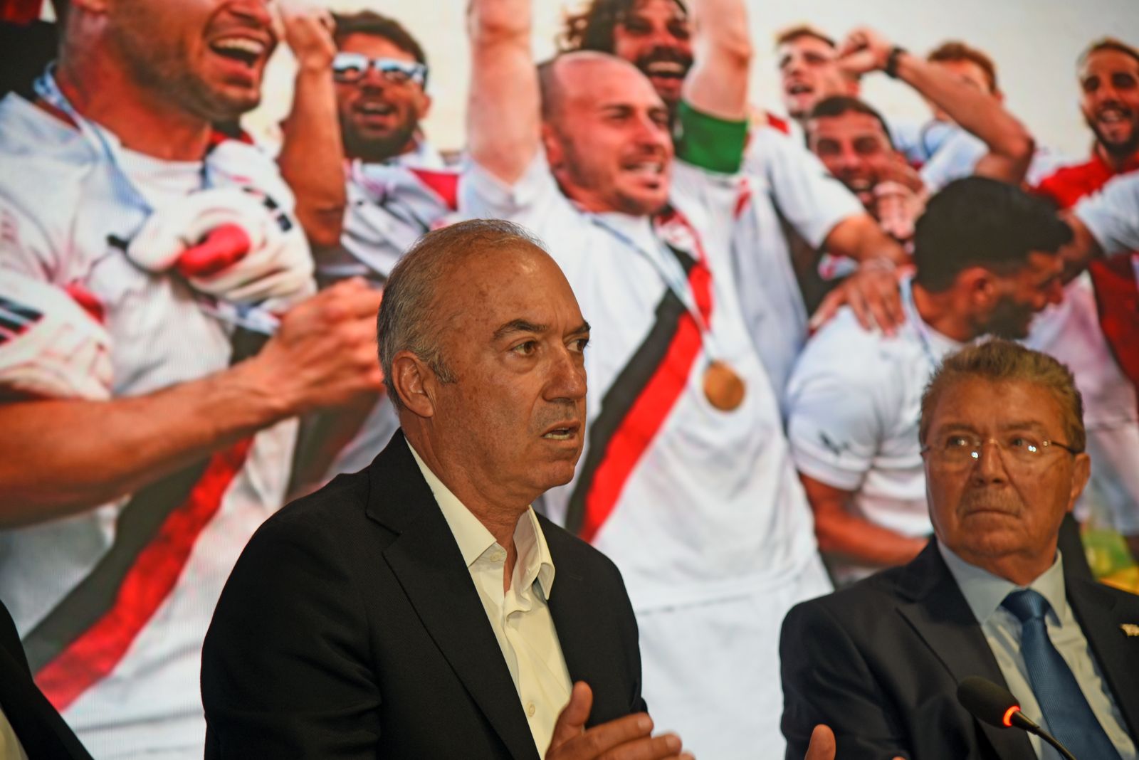 Üstel, şampiyon A Milli Futbol Takımı’nı kabul etti: Özlediğimiz başarı geldi