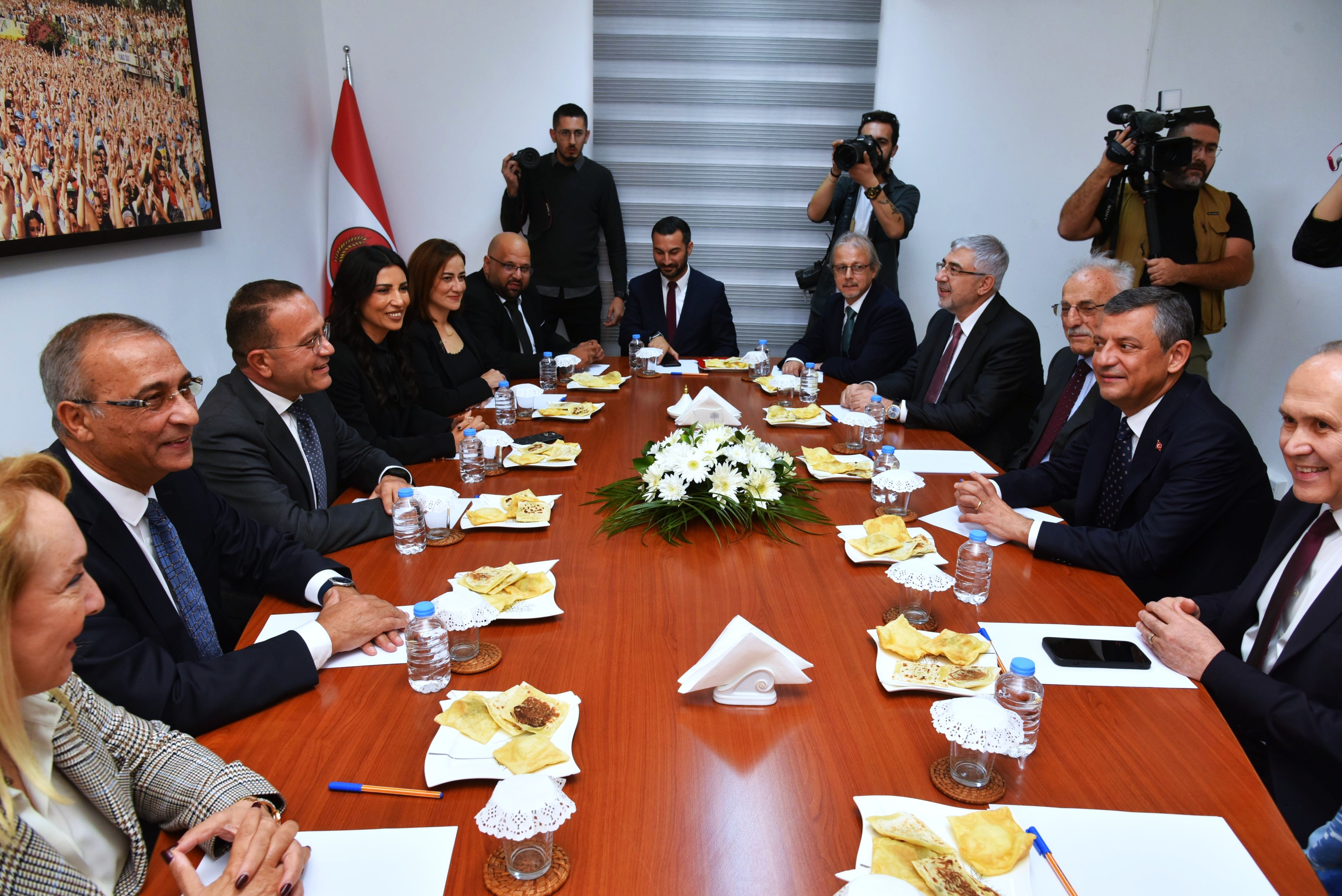 CHP Genel Başkanı Özgür Özel, CTP’yi ziyaret etti