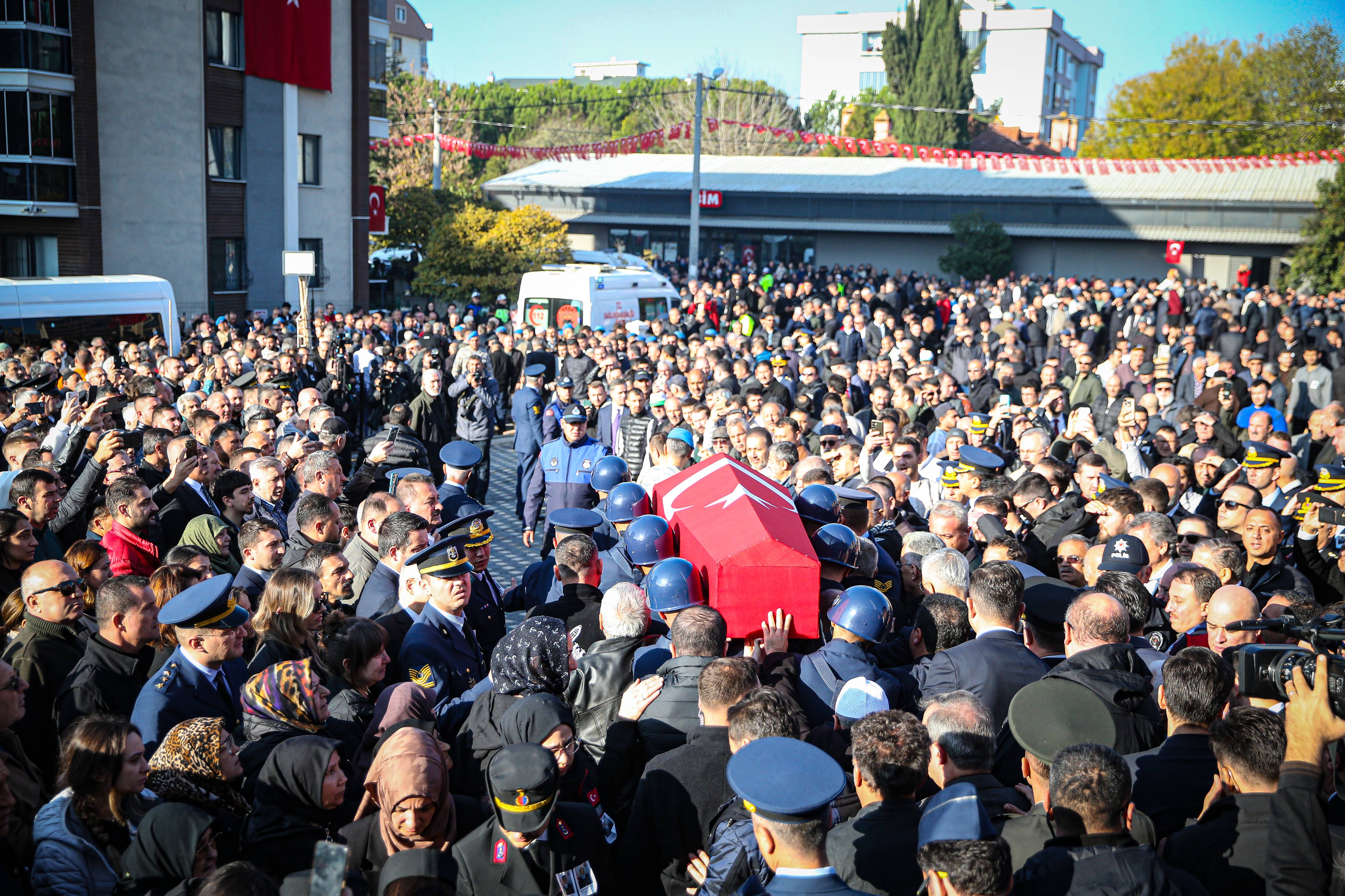 Türkiye şehitlerini uğurluyor