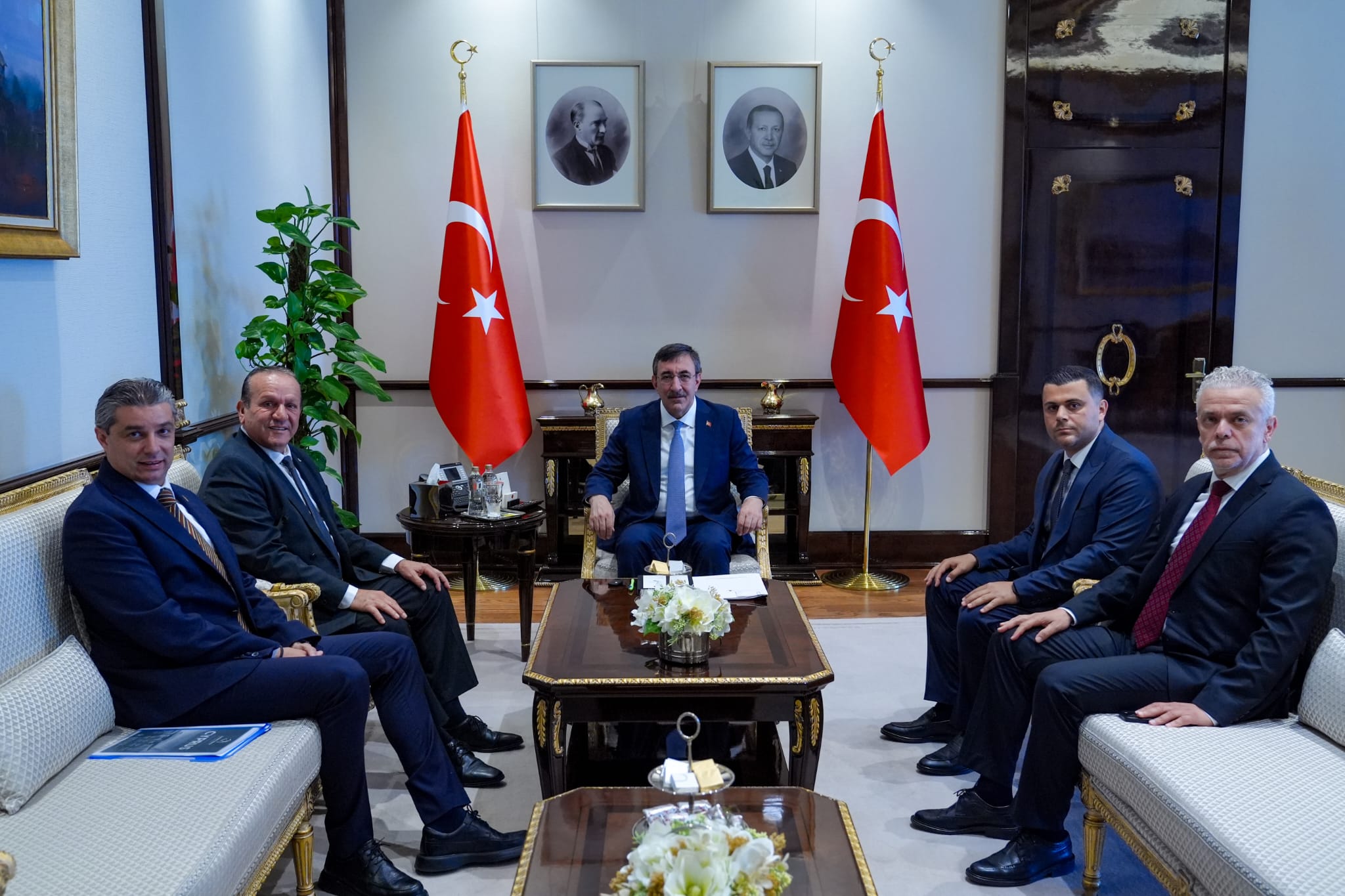 Ataoğlu, Cevdet Yılmaz’la görüştü