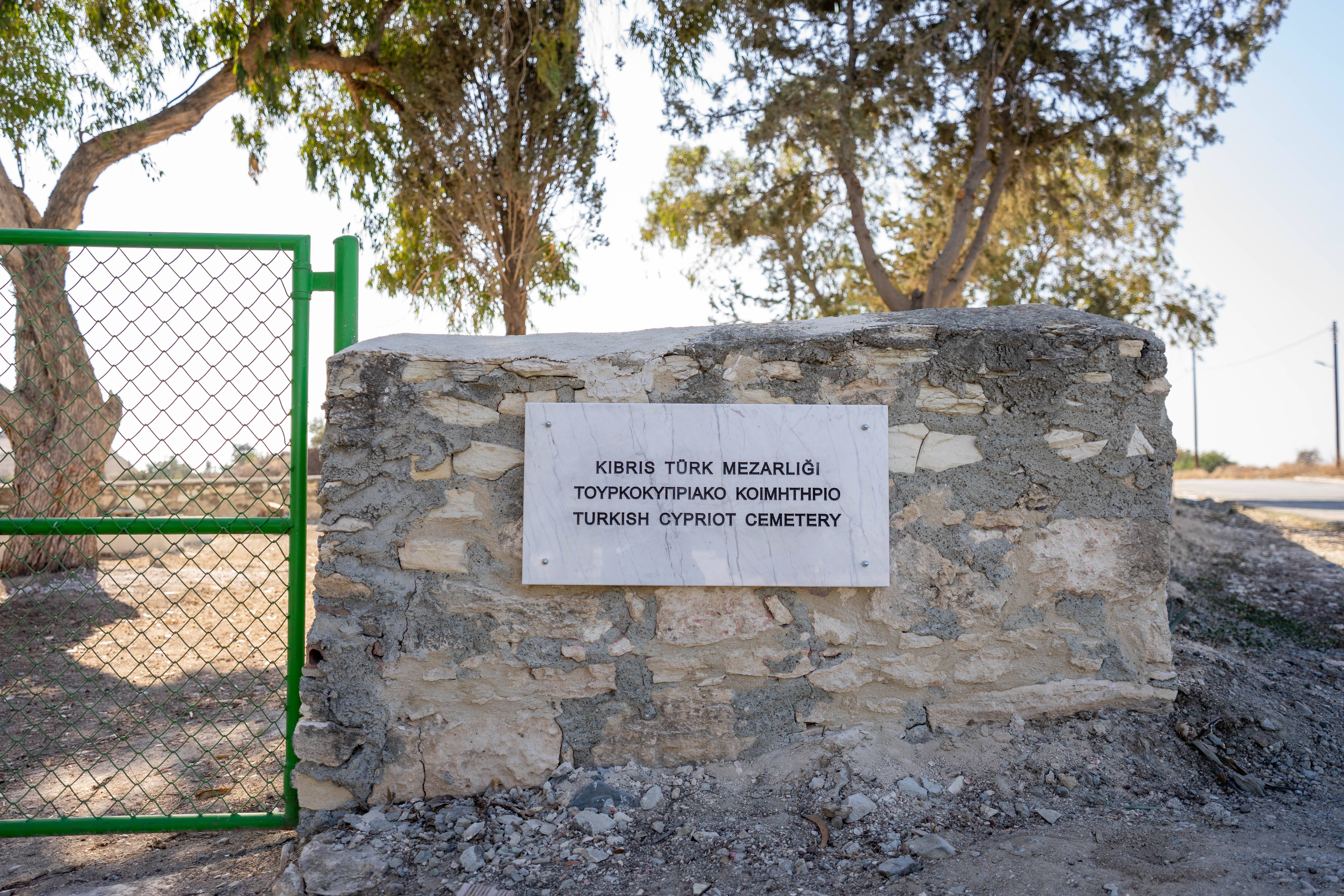 Türk ve Rum mezarlıklarındaki koruma ve restorasyon çalışmaları sürüyor